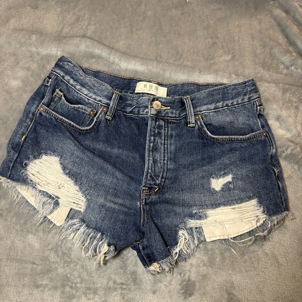 We The Free Shorts Womens 27 Byron Bay Cut Off Heavy Distressed Denim Summer